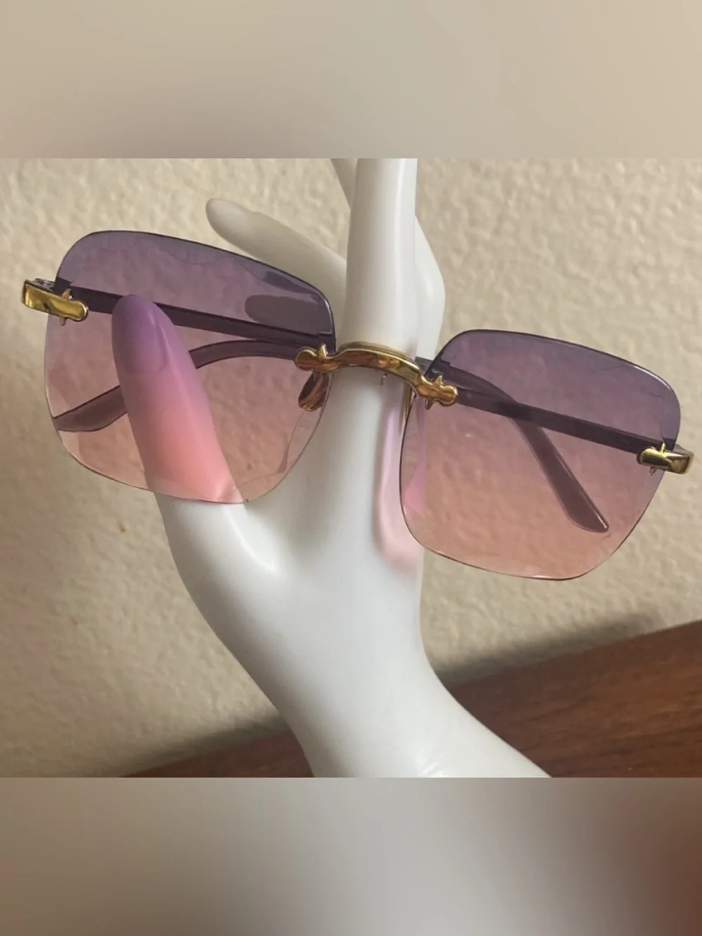 NEW Purple & Pink Hombre Tint Sunglasses with Gold tone Accents
